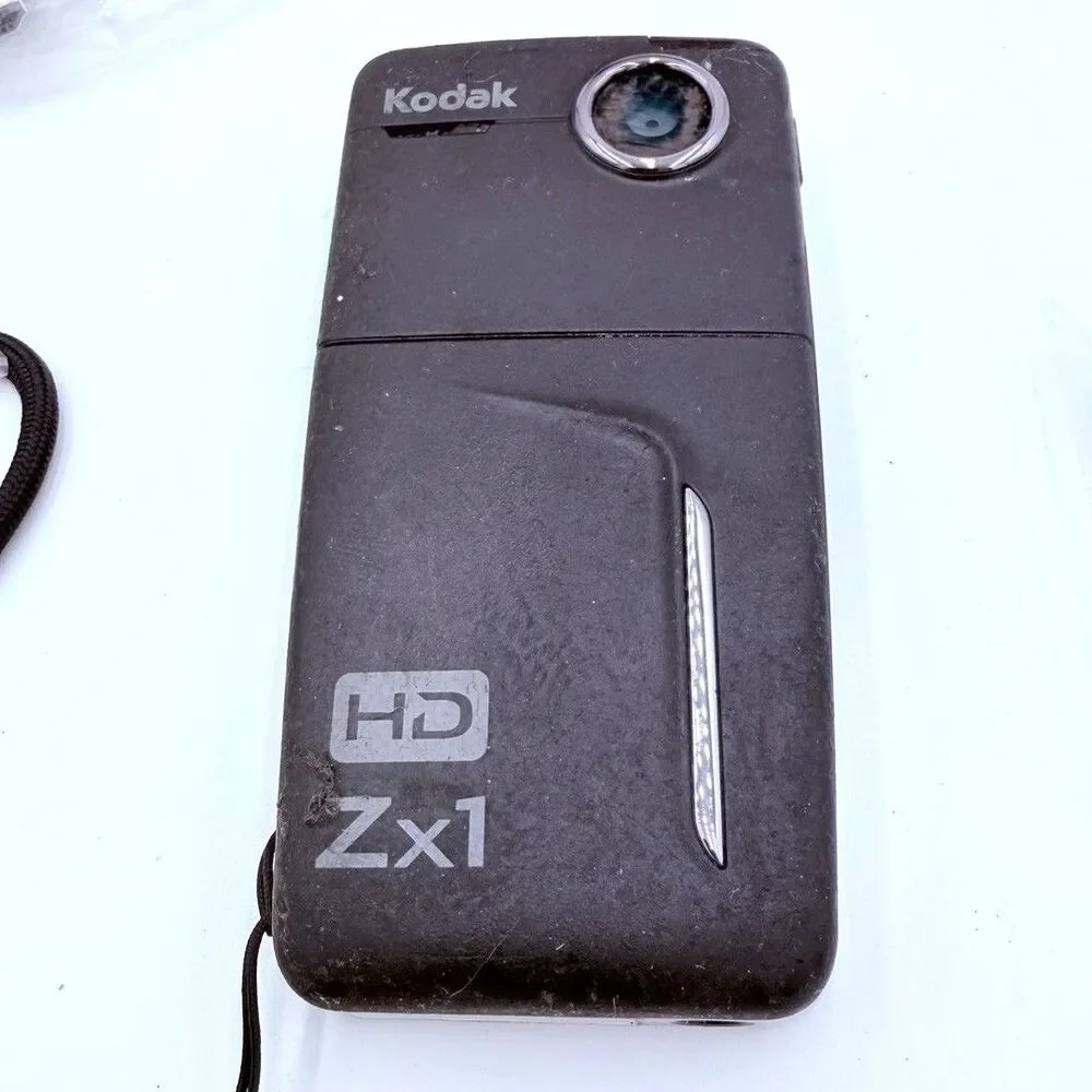 Kodak Zx1 HD Pocket Video Camera Camcorder 720p w/ Box Cables Manual